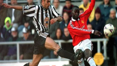 萊斯特城本周或签下狼隊后卫考迪